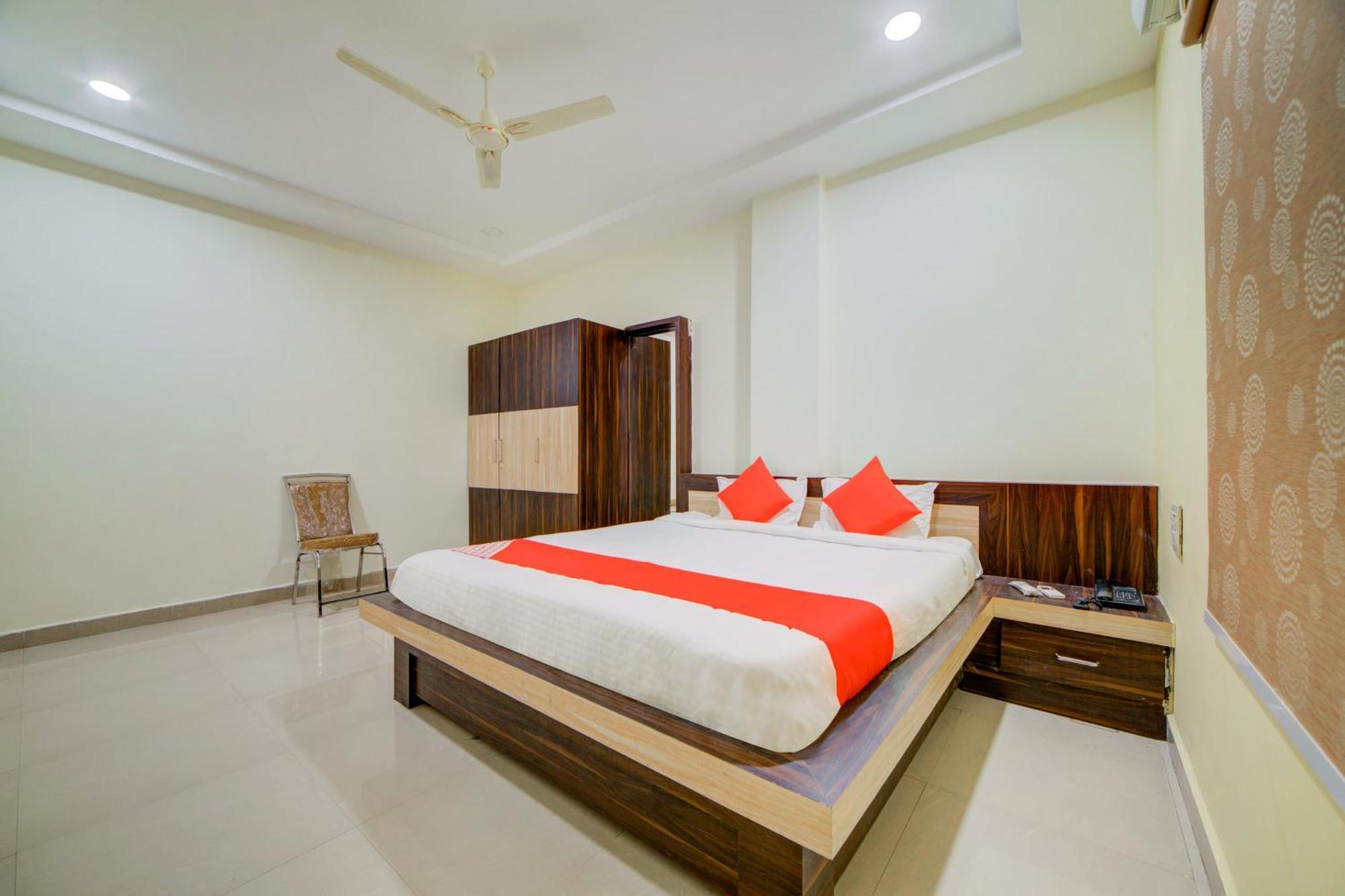 Hotel O Ksl Guest House Karimnagar Εξωτερικό φωτογραφία