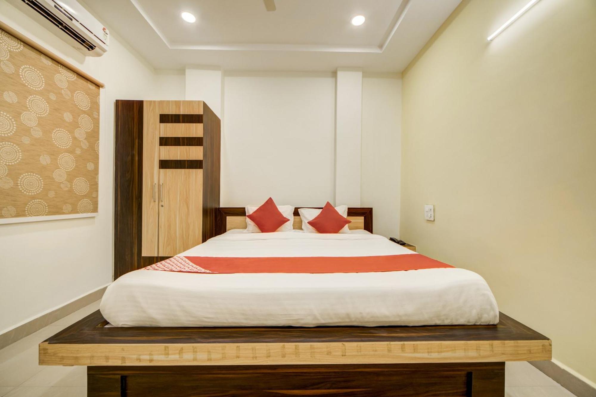 Hotel O Ksl Guest House Karimnagar Εξωτερικό φωτογραφία