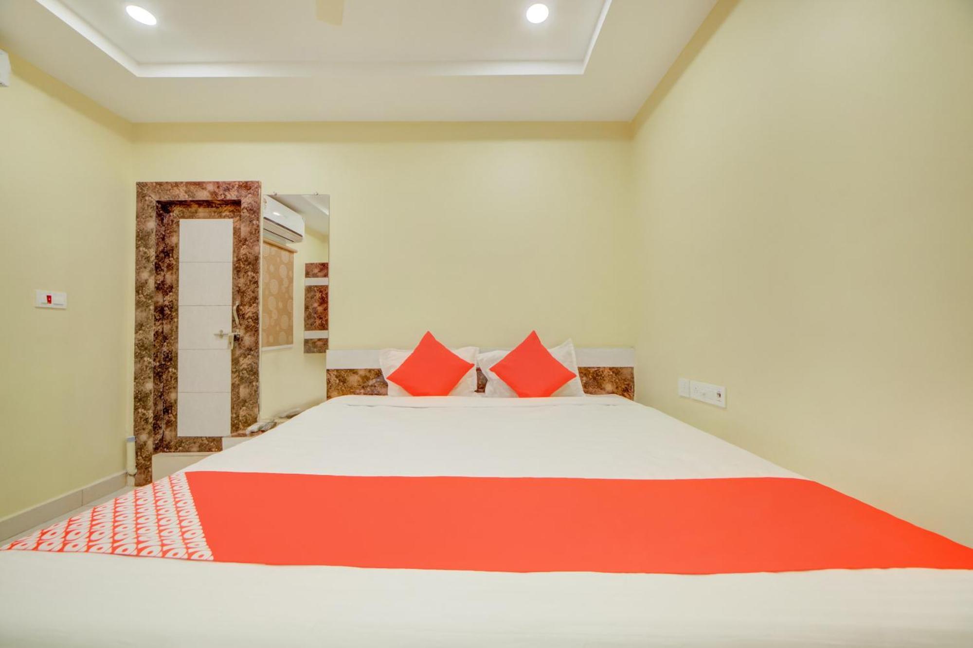 Hotel O Ksl Guest House Karimnagar Εξωτερικό φωτογραφία