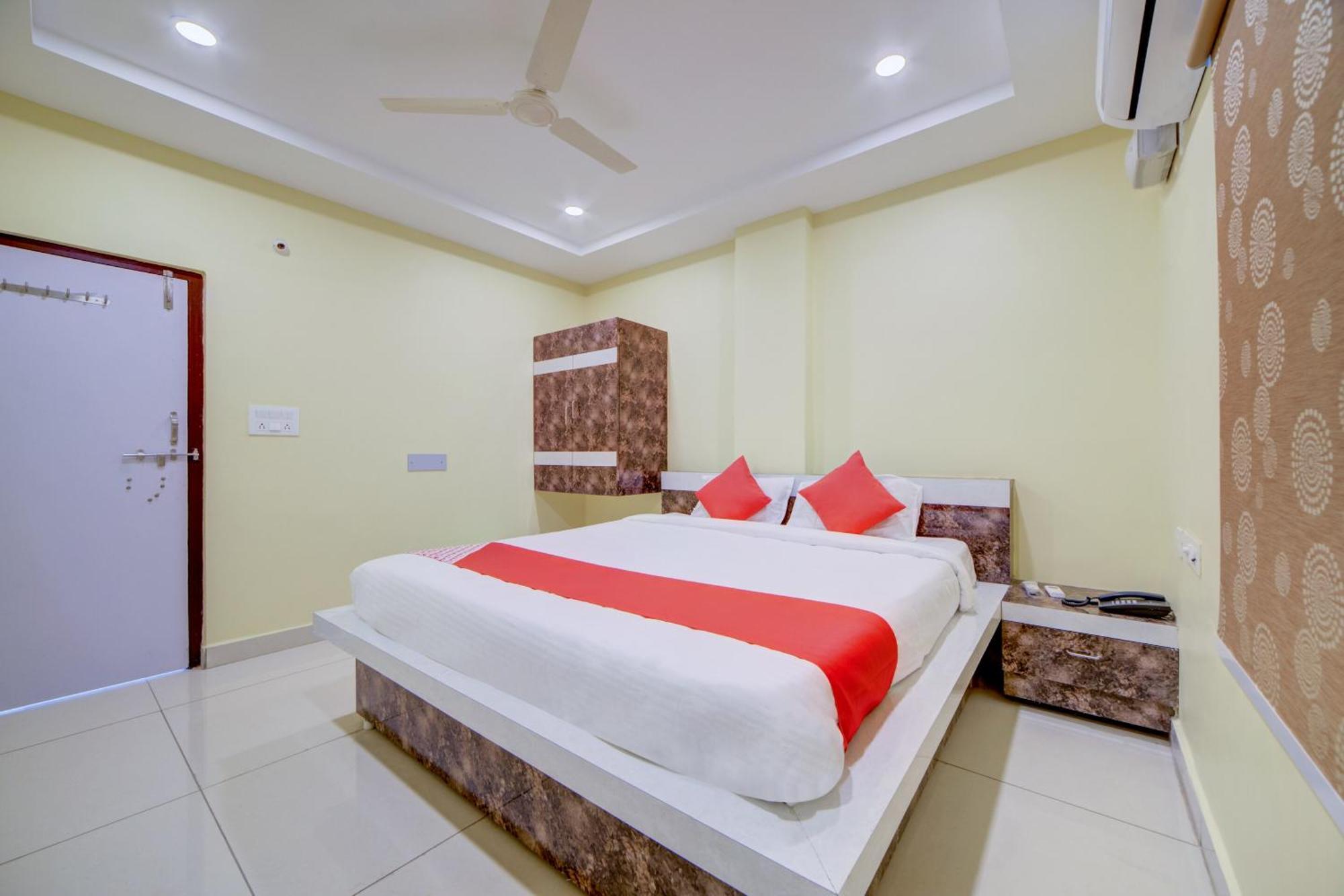 Hotel O Ksl Guest House Karimnagar Εξωτερικό φωτογραφία